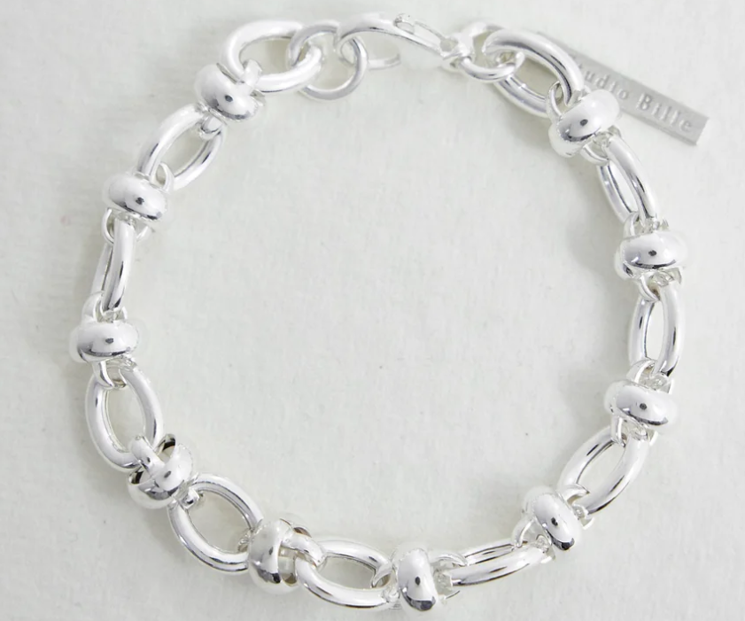 Hollow bracelet